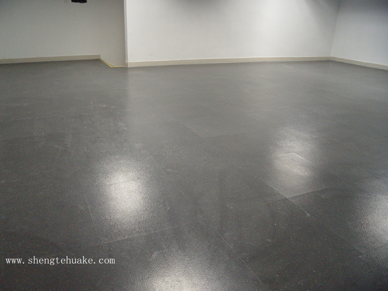 廣東東莞溜冰場橡膠地板工程實圖