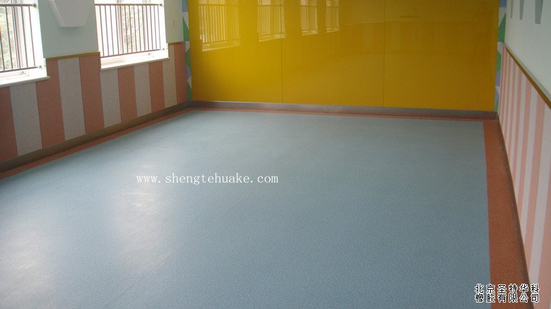 北京藍(lán)天宇鋒幼兒園橡膠地板工程實圖