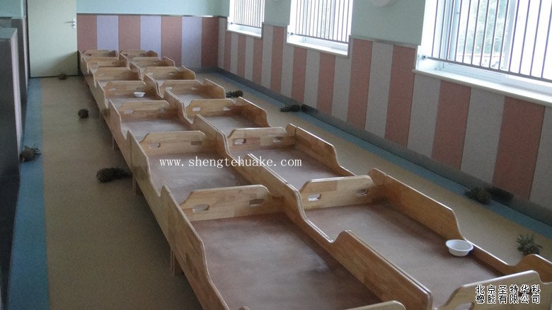 北京藍(lán)天宇鋒幼兒園橡膠地板工程實圖