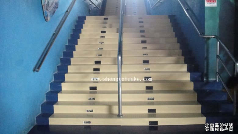 北京海洋館橡膠地板工程實(shí)圖